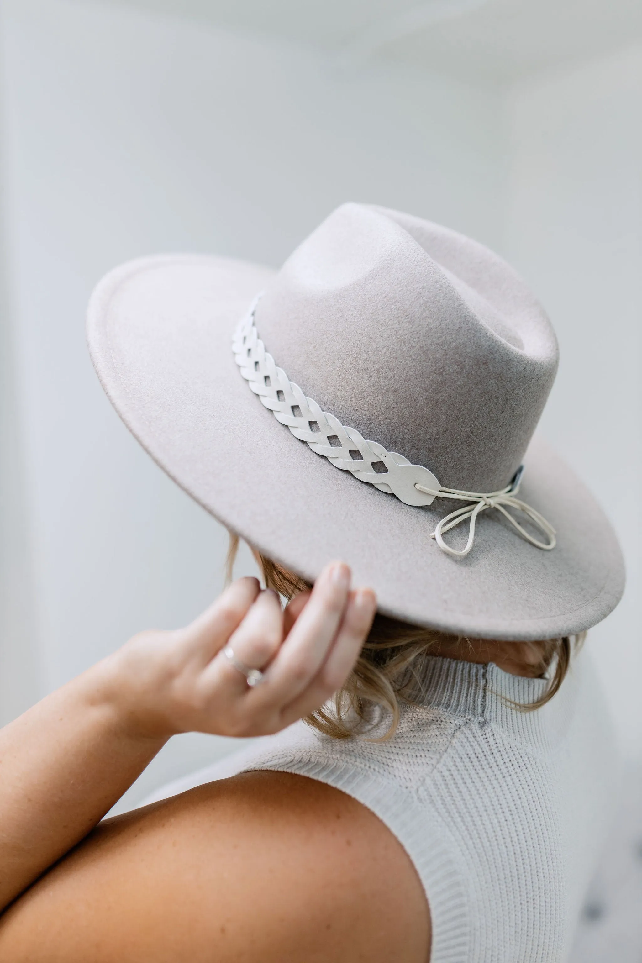 Carla Felt Hat - Grey