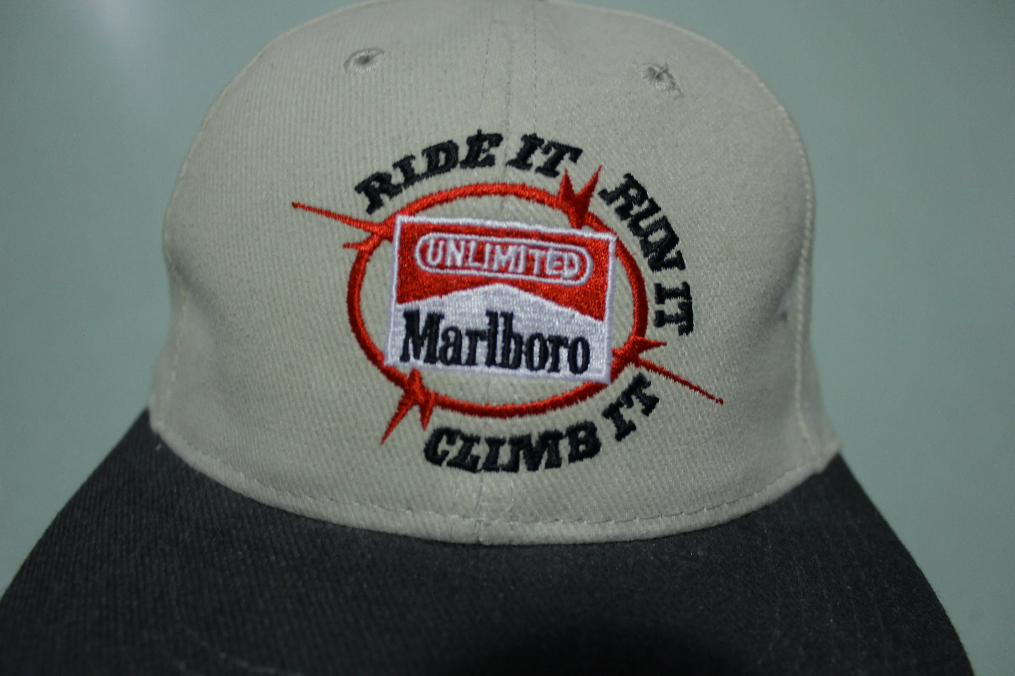 Marlboro Unlimited Ride Run Climb It NWT Deadstock Vintage 90's Adjustable Snap Back Hat